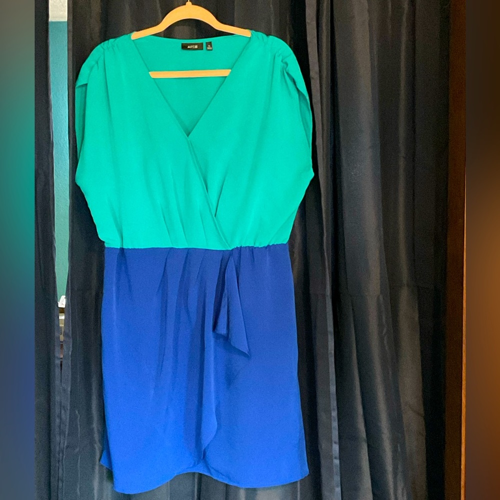 Women’s dress